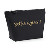 Selfie Queen. Black make up bag
