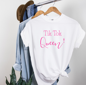 Tik Tik Queen. T-Shirt